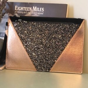 Express Going Out Clutch